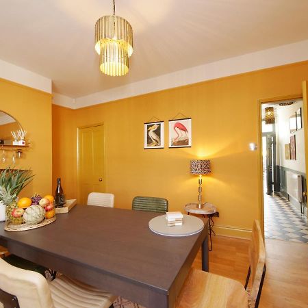 Bar Wall Cottage-City Wall Views-Sleeps 5 Йорк Экстерьер фото